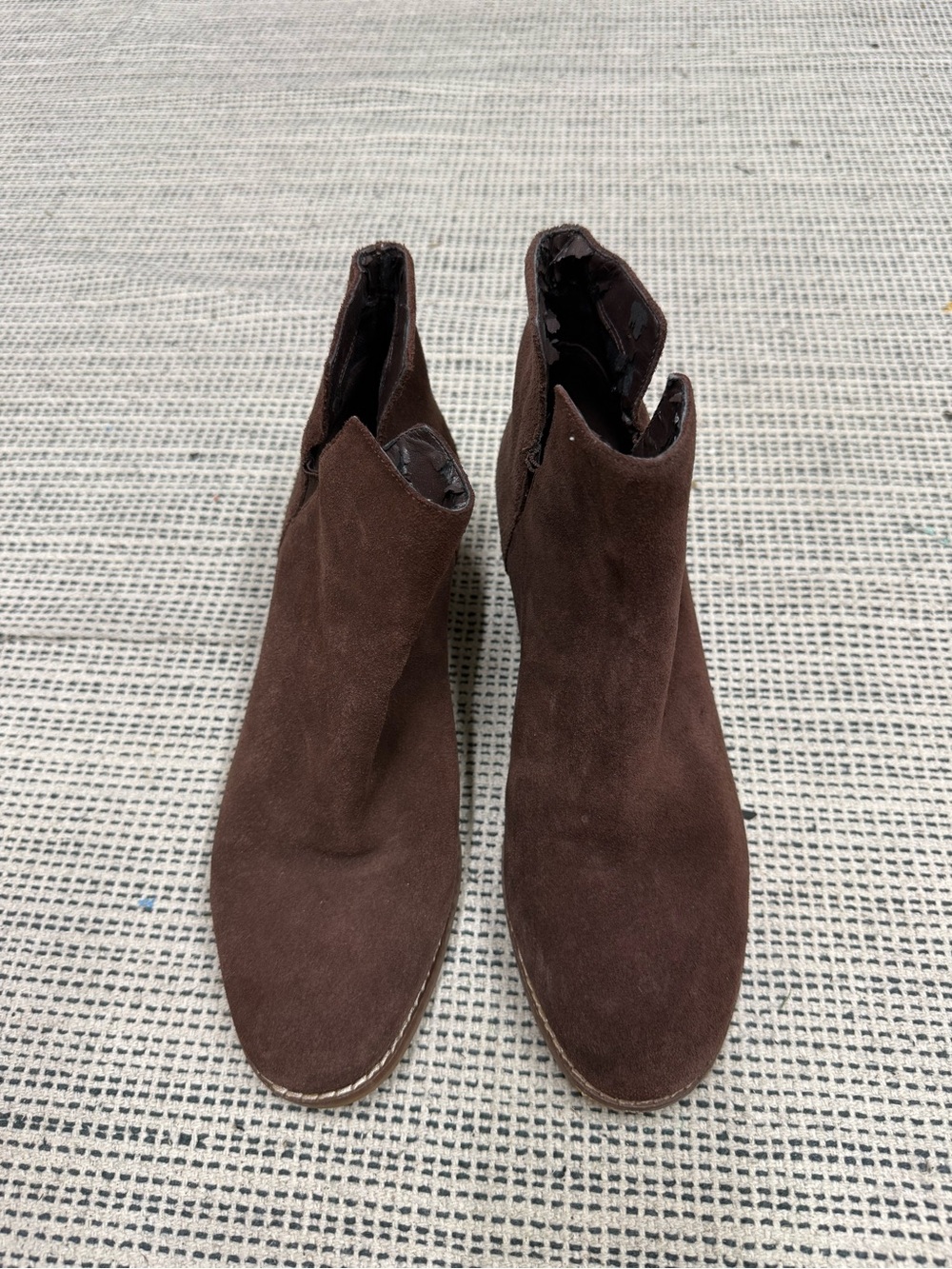 COLE HAAN Women's Abbot Ankle Booties Size 7.5B in Chestnut Suede